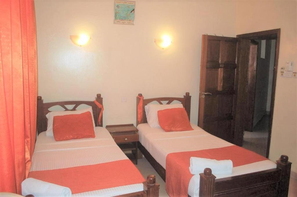 Regency Park Hotel Mombasa Exterior foto