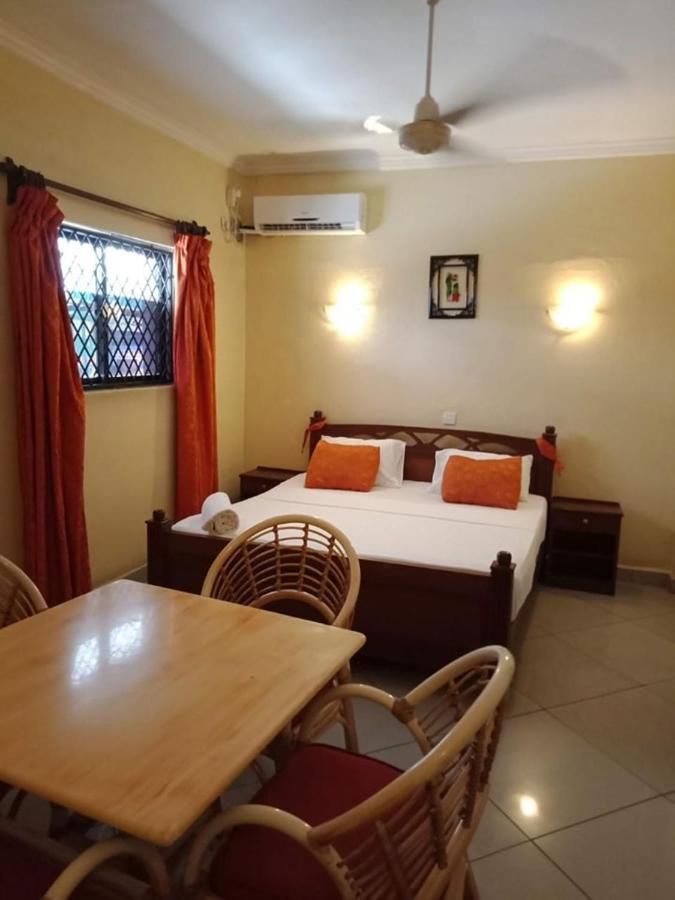 Regency Park Hotel Mombasa Exterior foto