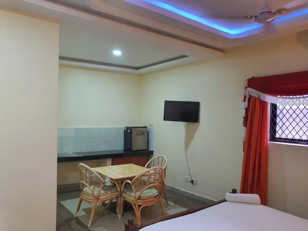 Regency Park Hotel Mombasa Exterior foto