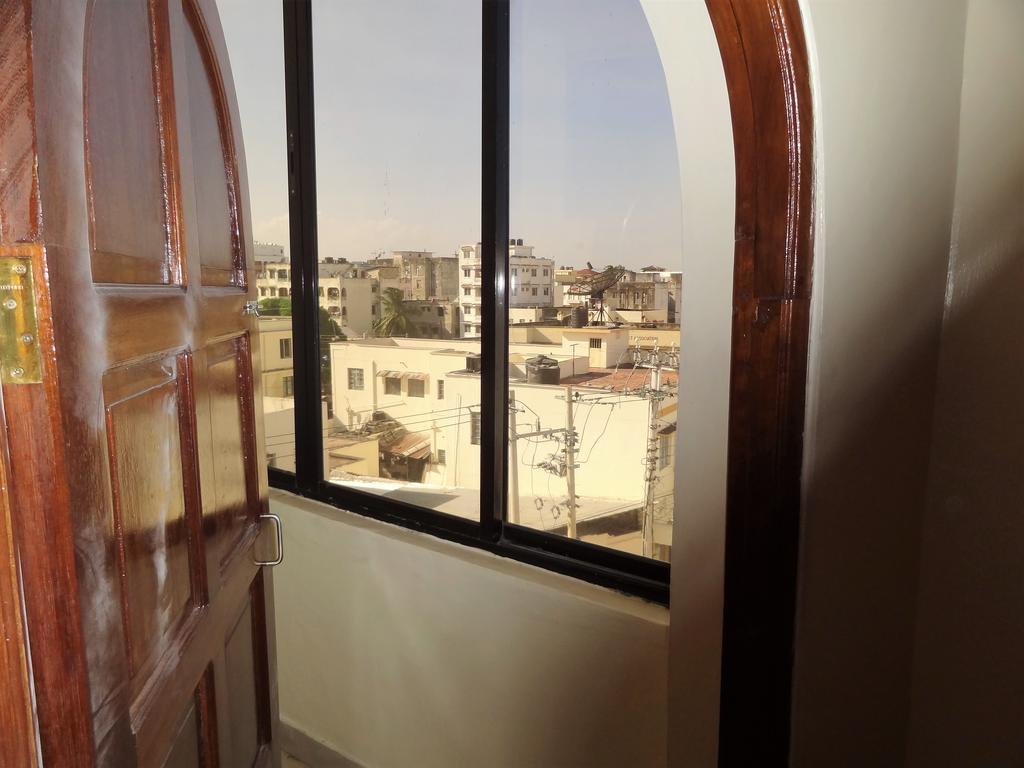 Regency Park Hotel Mombasa Exterior foto