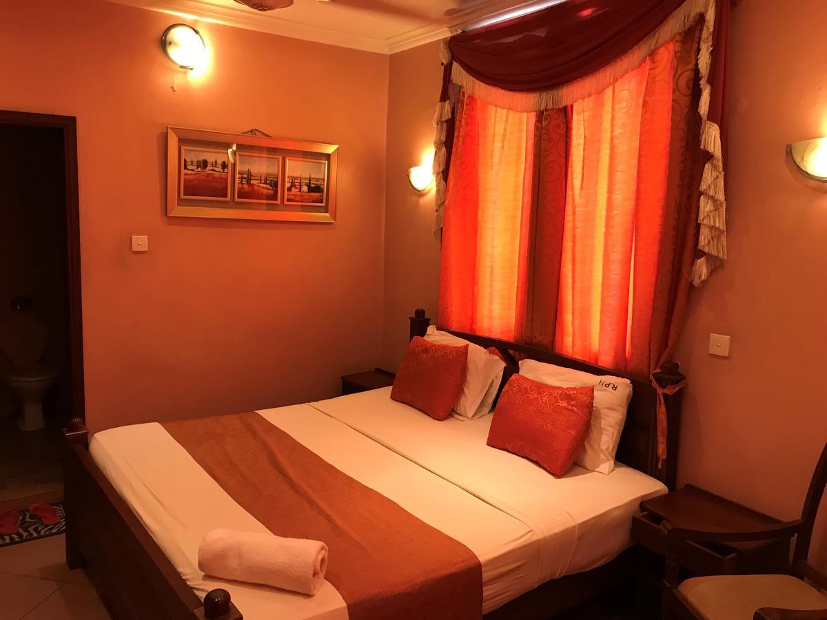 Regency Park Hotel Mombasa Exterior foto