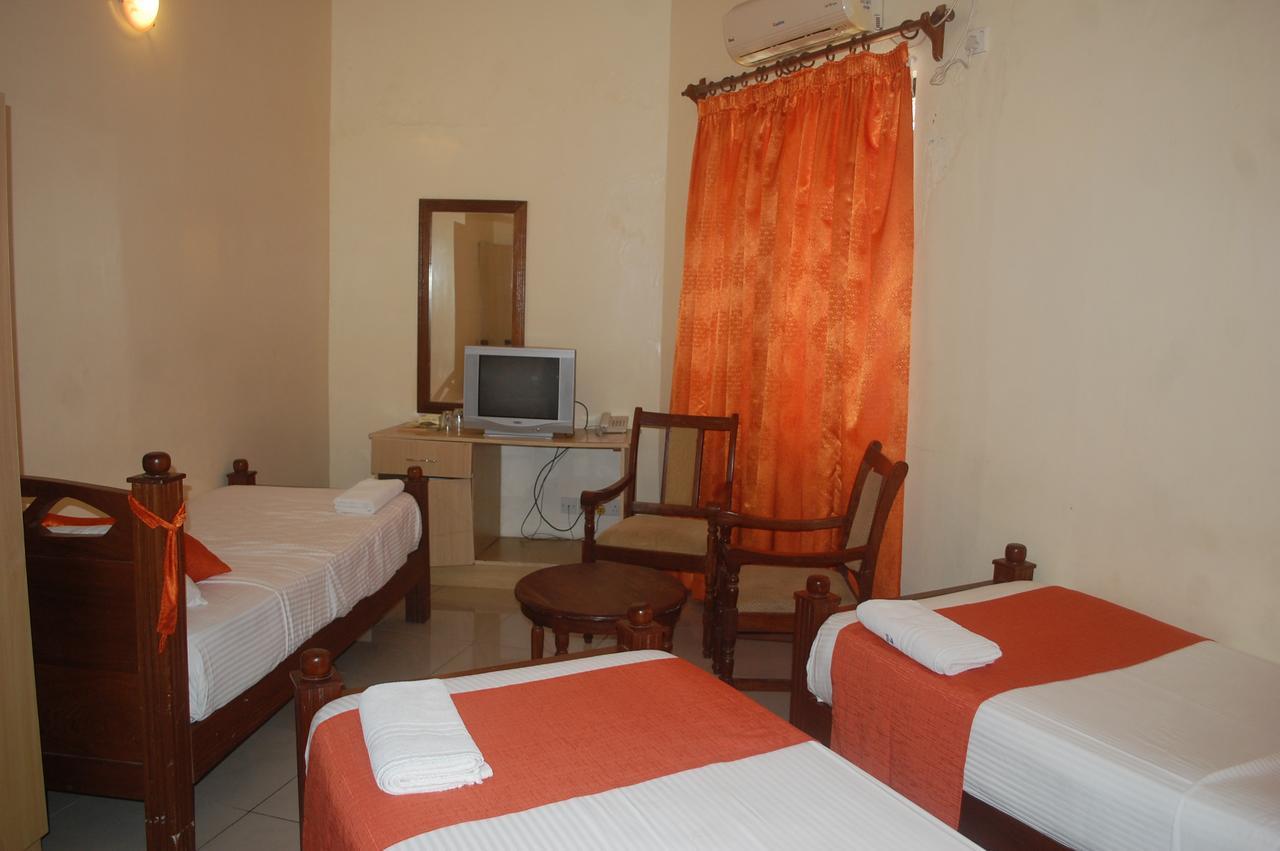 Regency Park Hotel Mombasa Exterior foto